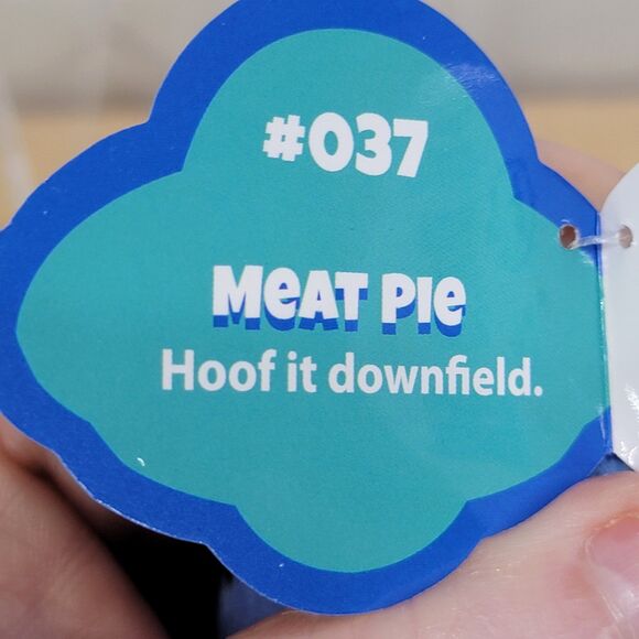 Cows vs Aliens: #037 Meat Pie - w/tag - Picture 2 of 4